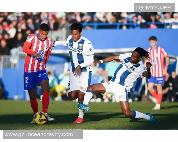 巴萨与拜仁对决前瞻分析及比赛结果预测在8月14日的精彩碰撞